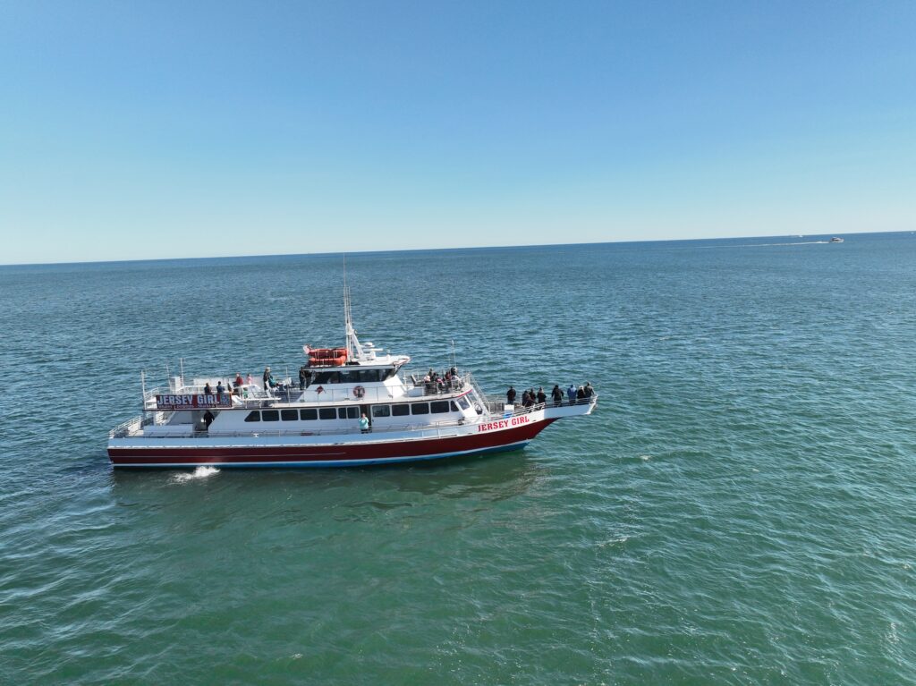 jersey girl whale watching boat photo